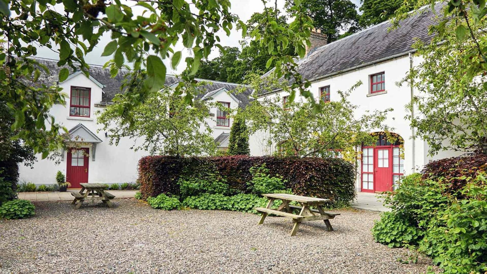 Old Stable Mews Castle Leslie Villa Glaslough Exteriör bild